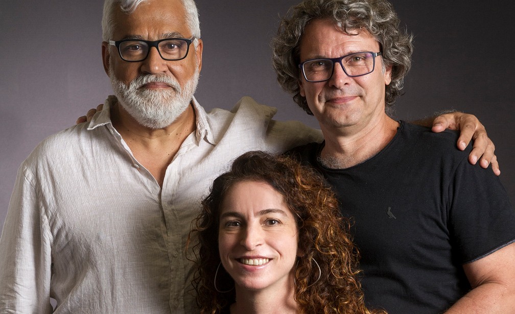 Os autores Paulo Halm, Rosane Svartman e o diretor artístico Luiz Henrique Rios estão juntos no projeto da Globo de Bom Sucesso 