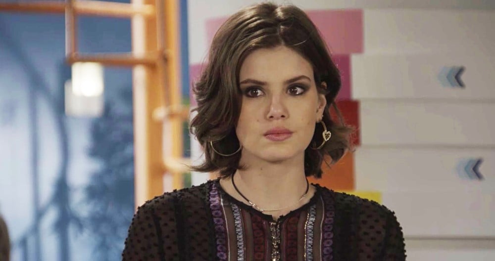 Vanessa em cena da novela das 19h da Globo, Verão 90 (Foto: Reprodução)