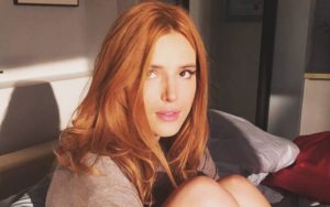 A atriz Bella Thorne será diretora de filme pornô (Foto: Reprodução)