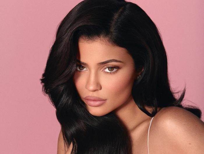 A socialite Kylie Jenner pula de mais de 20 metros de altura e surpreende por coragem (Foto: Reprodução)