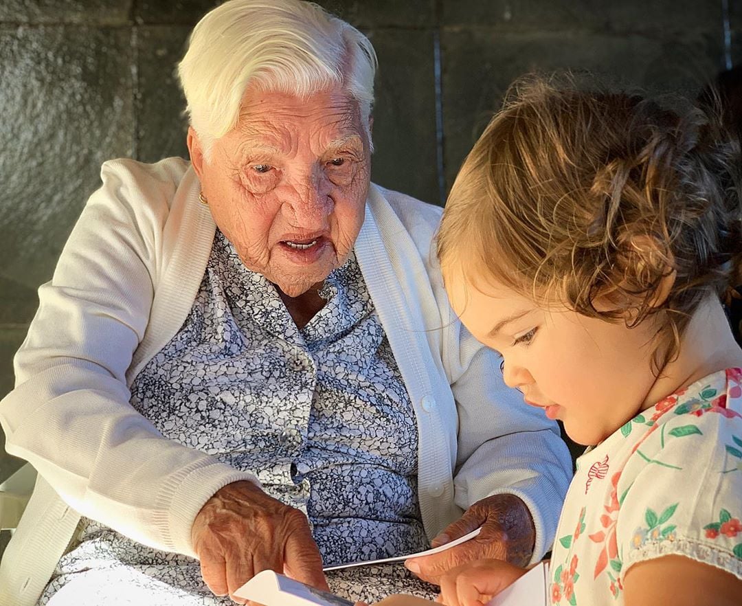 Bisavó e Bella (Foto: Reprodução/Instagram)