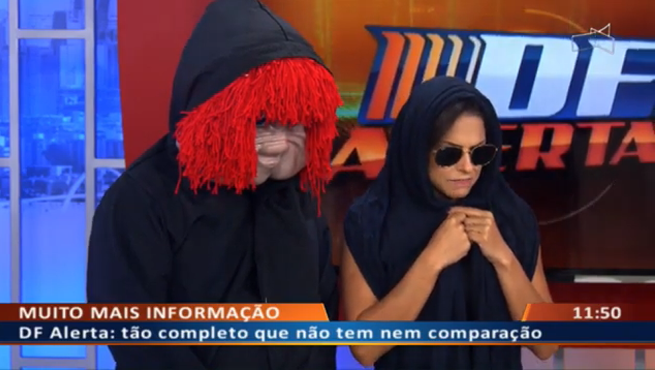 Jornalista, Nikole Lima, ironiza morte de bandidos ao vivo (Foto: Reprodução/Youtube)