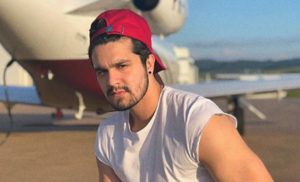 Luan Santana preferiu ir pescar e desfalcou o Prêmio Multishow (Foto: Reprodução/  Instagram)