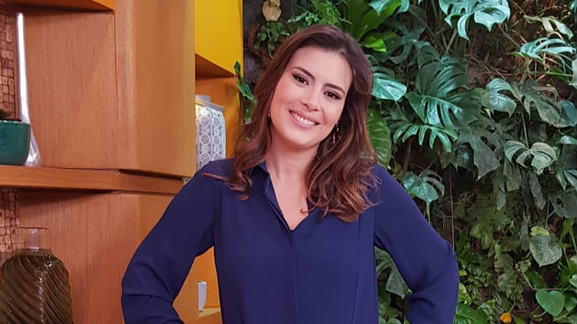 Michelle Loreto apresenta o "Bem Estar", da TV Globo, atualmente (Foto: Reprodução/Instagram) 