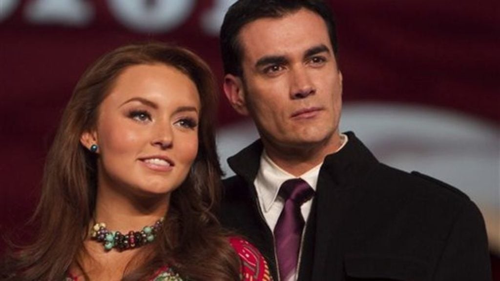 Angelique Boyer e David Zepeta são os destaque de Abismo de Paixão do SBT