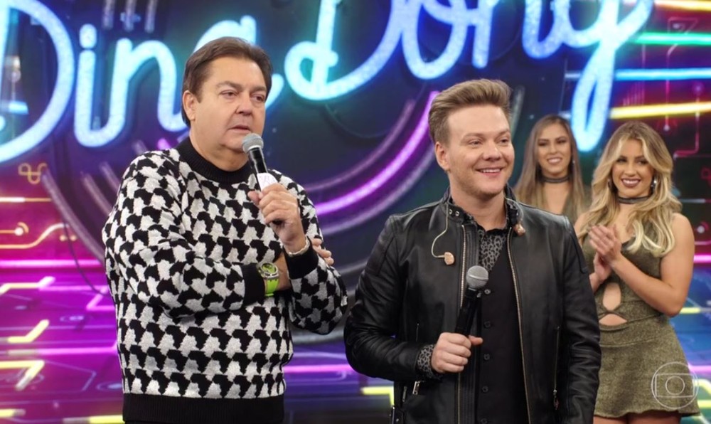 Faustão e Michel Teló no Domingão do Faustão (Foto: Reprodução