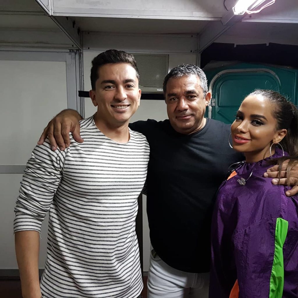 Mauro Machado com os filho, Renan e Anitta