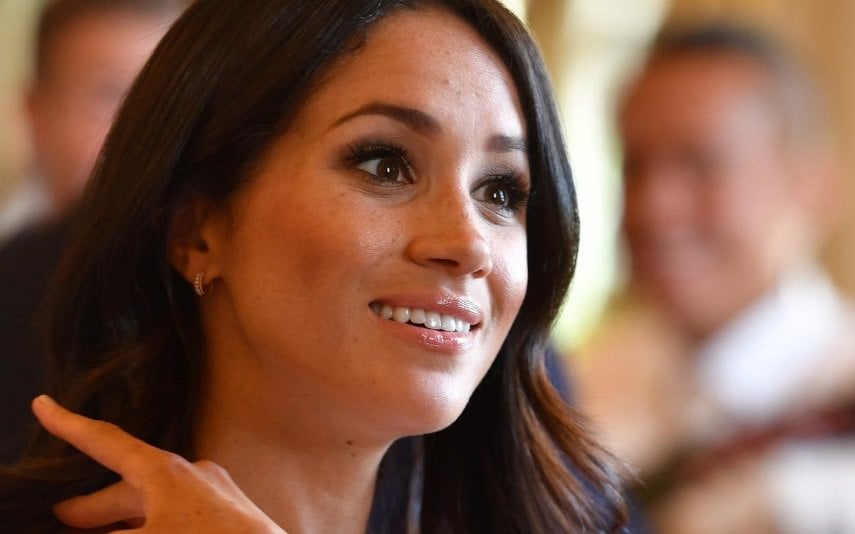 Meghan Markle está incomodando alguns amigos de seu esposo Harry por algumas atitudes (Foto: Reprodução)