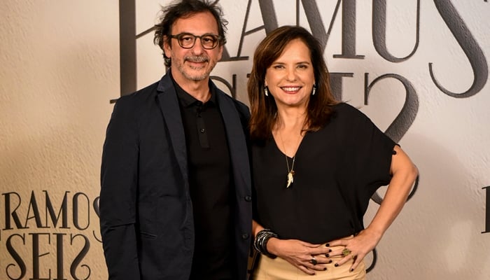 O diretor artístico Carlos Araújo e a autora Angela Chaves no lançamento da novela Éramos Seis (Foto: Globo/Cesar Alves)