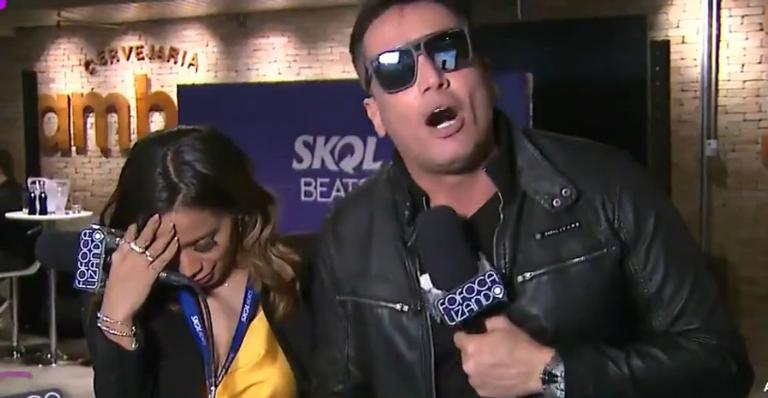 Anitta e Leo Dias em entrevista para o Fofocalizando. Foto: Reprodução