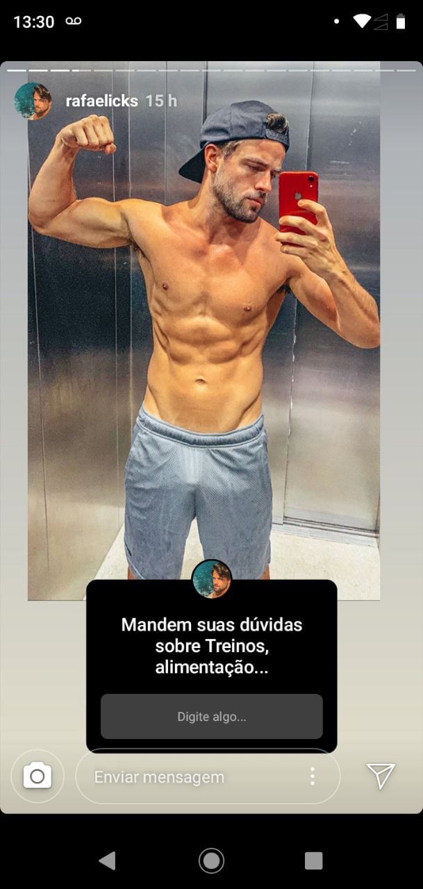 Rafael Licks, do BBB, postou foto sem cueca e deixou parte íntima amostra (Foto: Reprodução/ Instagram)