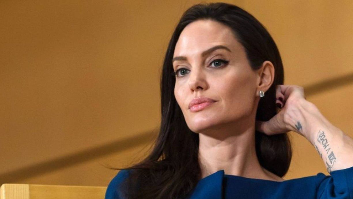 A atriz Angelina Jolie fala o que pensa sobre o Brasil durante entrevista (Foto: Reprodução)