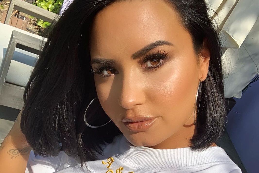 A cantora Demi Lovato fez um desabafo sobre seu corpo e suas imperfeições (Foto: Reprodução)