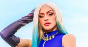 Pabllo Vittar publica fotão apenas de biquiní em seu Instagram (Foto: Reprodução)