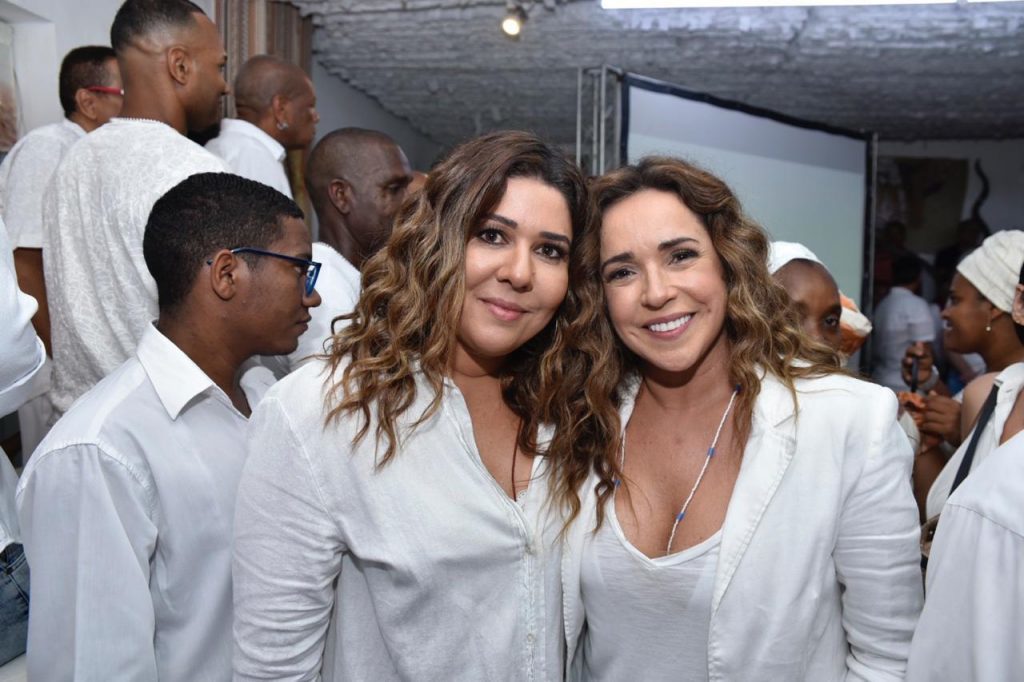 Daniela Mercury esteve com a esposa e Ivete Sangalo em terreiro