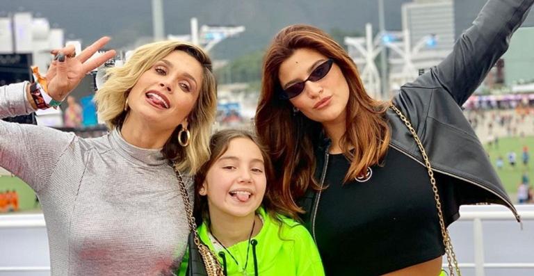 Flávia Alessandra, a filha e amiga no Rock in Rio. Foto: Reprodução