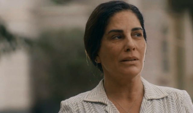 Gloria Pires em chamada de Éramos Seis que estreia em breve na Globo