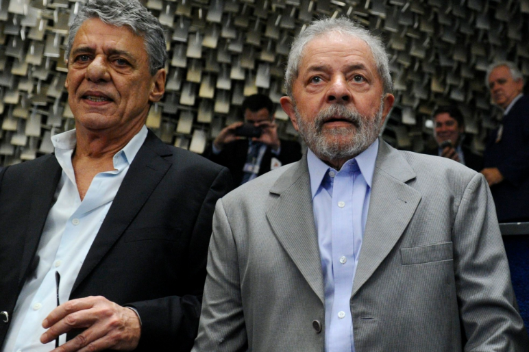 Chico Buarque e Lula (Foto: Agência Senado)