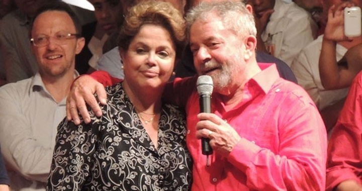 Dilma e Lula tiveram que mudar agenda por causa do final de Avenida Brasil. (Foto: Reprodução)