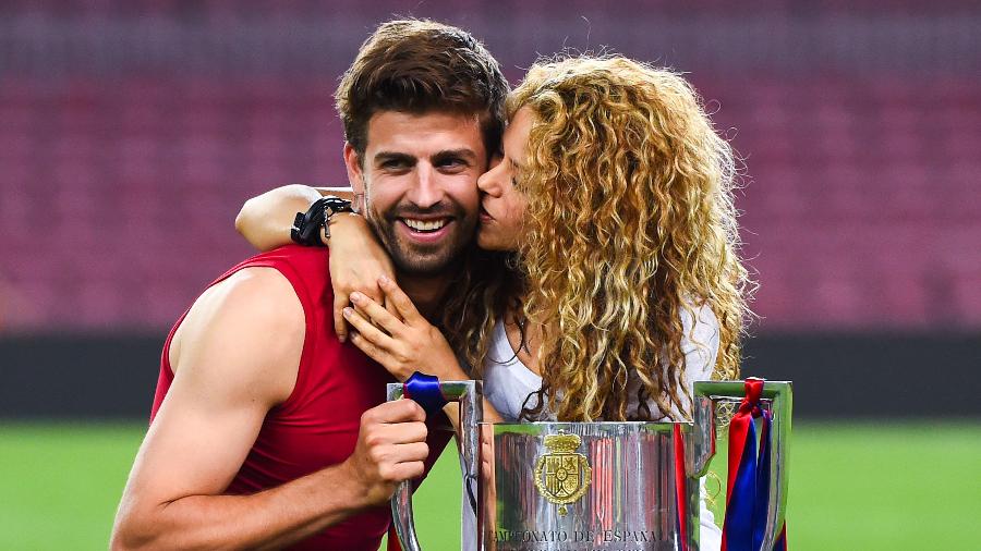 Cantora Shakira e seu marido, o jogador de futebol Gerard Piqué (Foto: Reprodução)