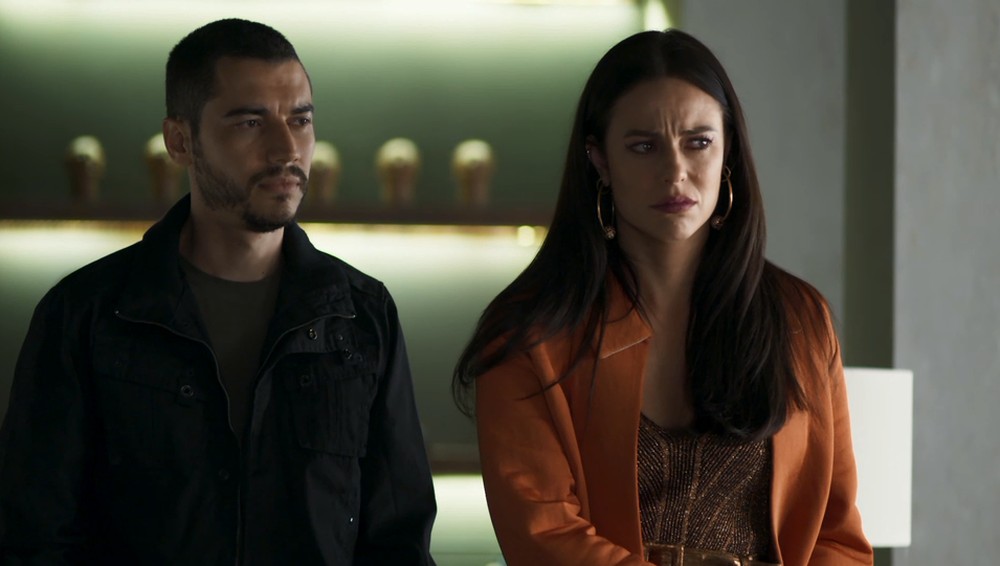 Camilo e Vivi Guedes em cena da novela A Dona do Pedaço (Foto: Reprodução)