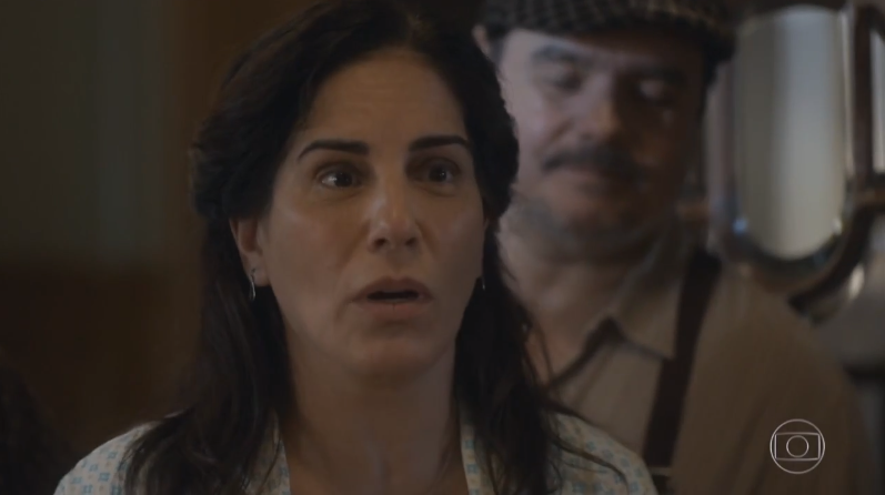 Gloria Pires (Lola) em cena de Éramos Seis, que teve queda de audiência (Foto: Reprodução/Globo)