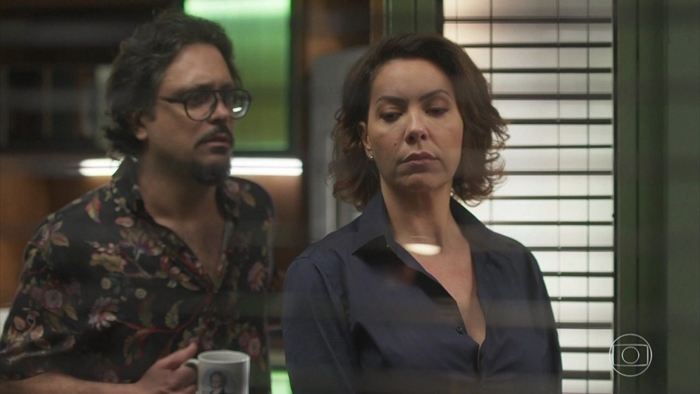 Mario (Lúcio Mauro Filho) pressionará Nana (Fabiula Nascimento) após descobrir segredo em Bom Sucesso (Foto: Reprodução/Globo)