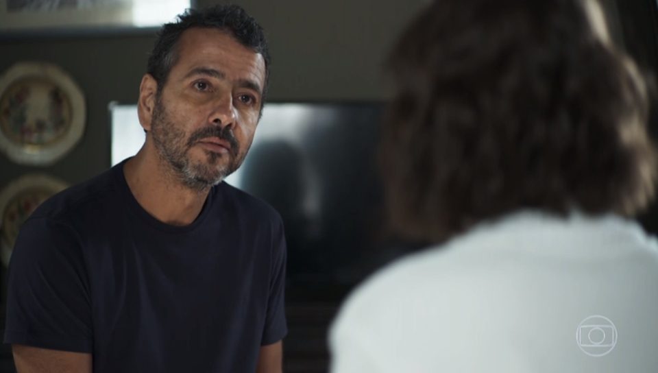 Amadeu (Marcos Palmeira) e Josiane (Agatha Moreira) em A Dona do Pedaço (Reprodução: TV Globo)