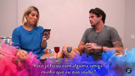 Giovanna Ewbank com seu irmão durante o programa em seu canal no YouTube (Imagem: YouTube)