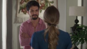 Marcos e Paloma em cena da novela Bom Sucesso (Foto: Reprodução)