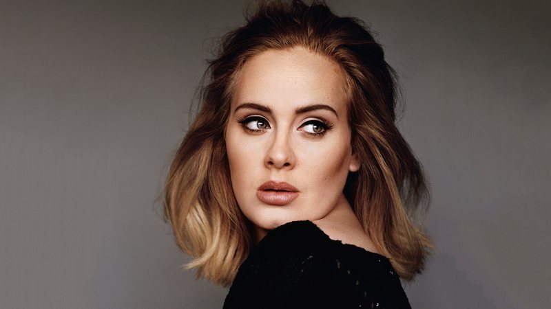 Adele perdeu 19 kilos de 2017 até os dias atuais (Foto: Reprodução)