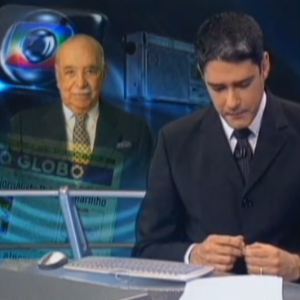 William Bonner vai às lagrimas em edição história do Jornal Nacional (Imagem: Reprodução)