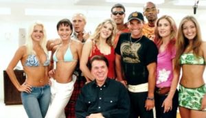 Silvio Santos comandou a Casa dos Artistas, do SBT. (Foto: Divulgação)