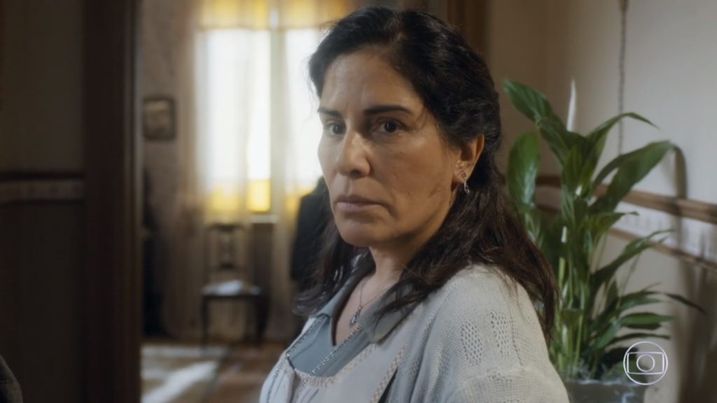 Gloria Pires é a grande mocinha e contadora de histórias de Éramos Seis (Foto: Reprodução/Globo)