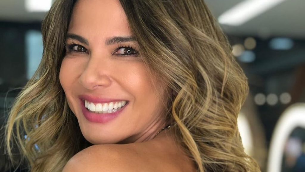 Luciana Gimenez compartilhou foto totalmente nua e filho acabou dando bronca na apresentadora (Foto: Instagram)