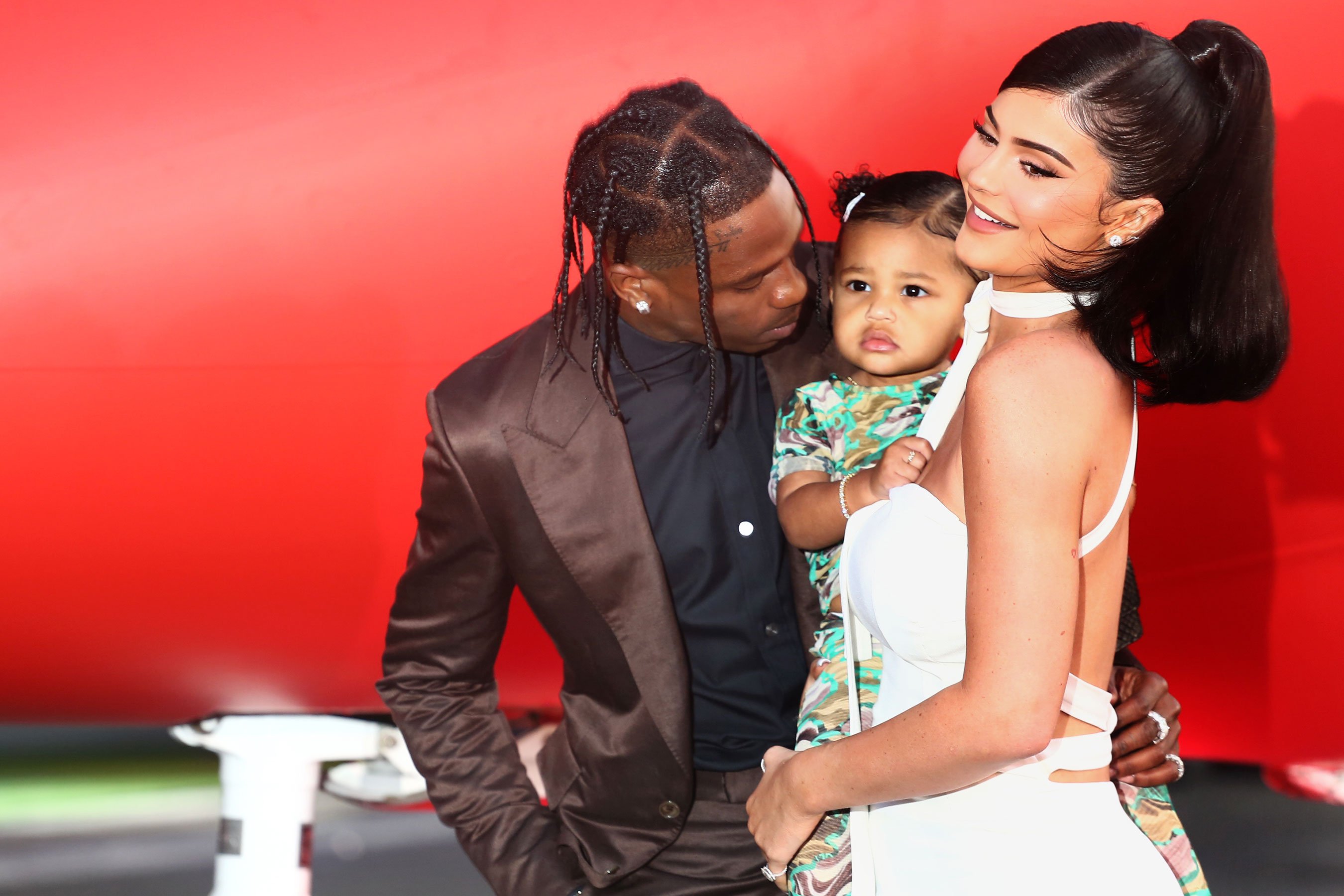 Kylie Jenner, Travis Scott e Stormi (Foto: Reprodução)