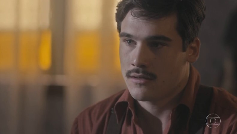 Alfredo (Nicolas Prattes) em Éramos Seis (Foto: Reprodução/Globo)