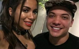 Anitta está copiando Wesley Safadão. Após polêmica com Gusttavo Lima, ela se mete em outra (Foto: Reprodução)