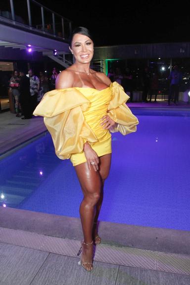 Gracyanne Barbosa ousou em seu look para evento no Rio de Janeiro (Foto: Reprodução)