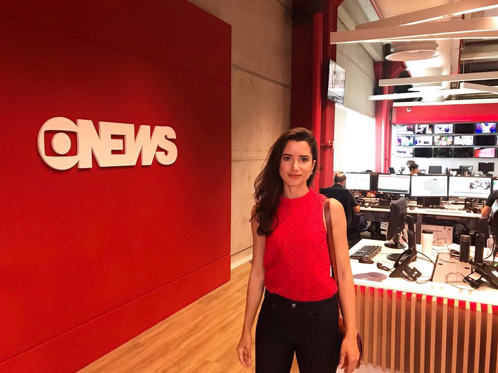 Luiza Duarte nos estúdios da GloboNews (Foto: Reprodução/Twitter)