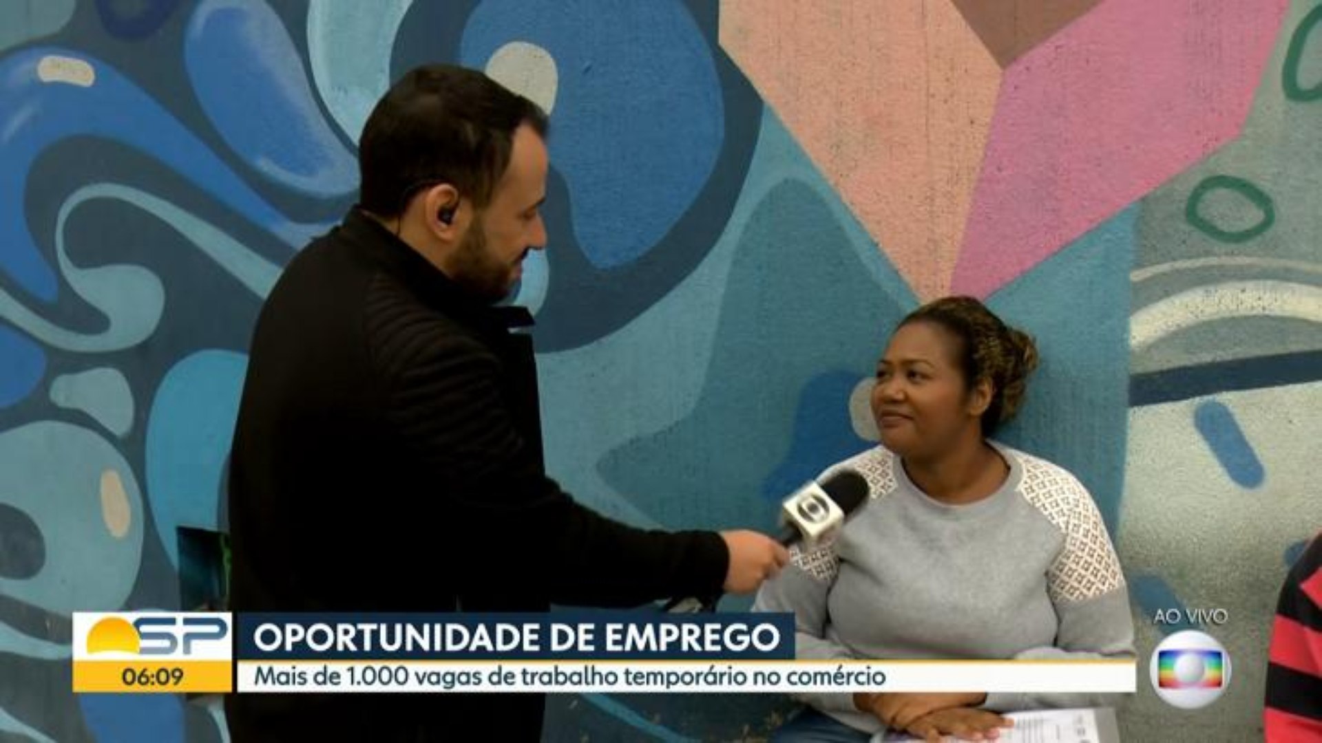 O repórter do Bom Dia SP, Rômulo D’Avila da entrevistando Jéssica (imagem: Reprodução)