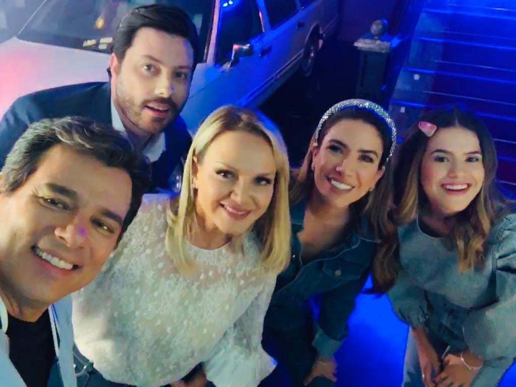 Danilo Gentili, Eliana, Celso Portiolli, Patrícia Abravanel e Maisa Silva (Foto: Reprodução/Instagram)