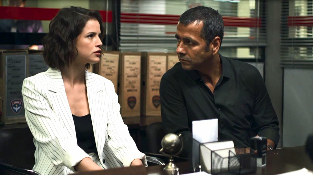 Josiane e Amadeu em cena da novela das 21h, A Dona do Pedaço (Foto: Reprodução)