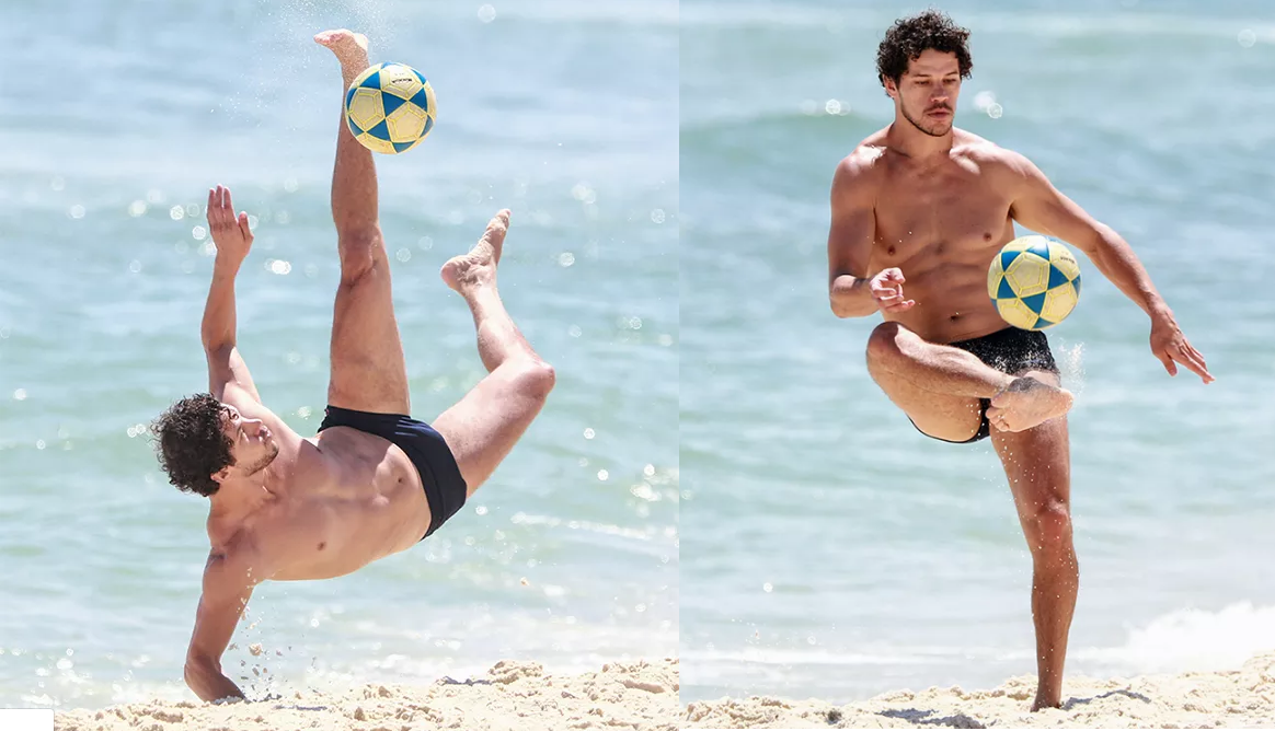 José Loreto jogando futebol na praia (Foto: Dilson Silva/ AGNEWS)