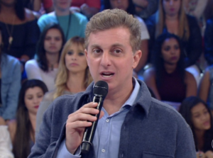 O apresentador Luciano Huck, da Rede Globo, aparecerá na história da novela Amor de Mãe, onde interpretará ele mesmo (Foto: Reprodução)