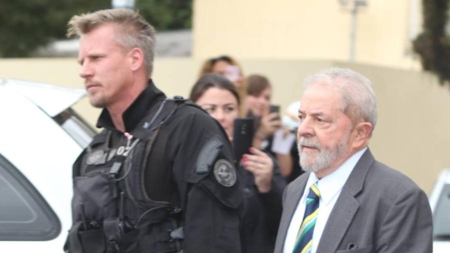 Jorge Chastalo, também conhecido como Rodrigo Hilbert da PF, e o ex-presidente Lula. Foto: Reprodução