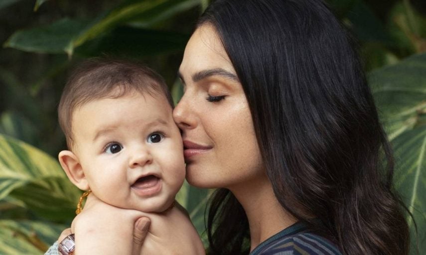 Youtuber: Rael e Isis Valverde que estreia como a enfermeira Betina de Amor de Mãe na Globo (Foto: Karine Basilio/O GLOBO)