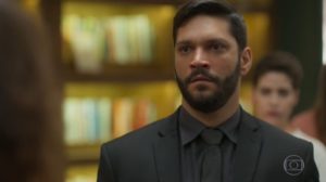 Diogo (Armando Babaioff) em Bom Sucesso (Foto: Reprodução/Globo)