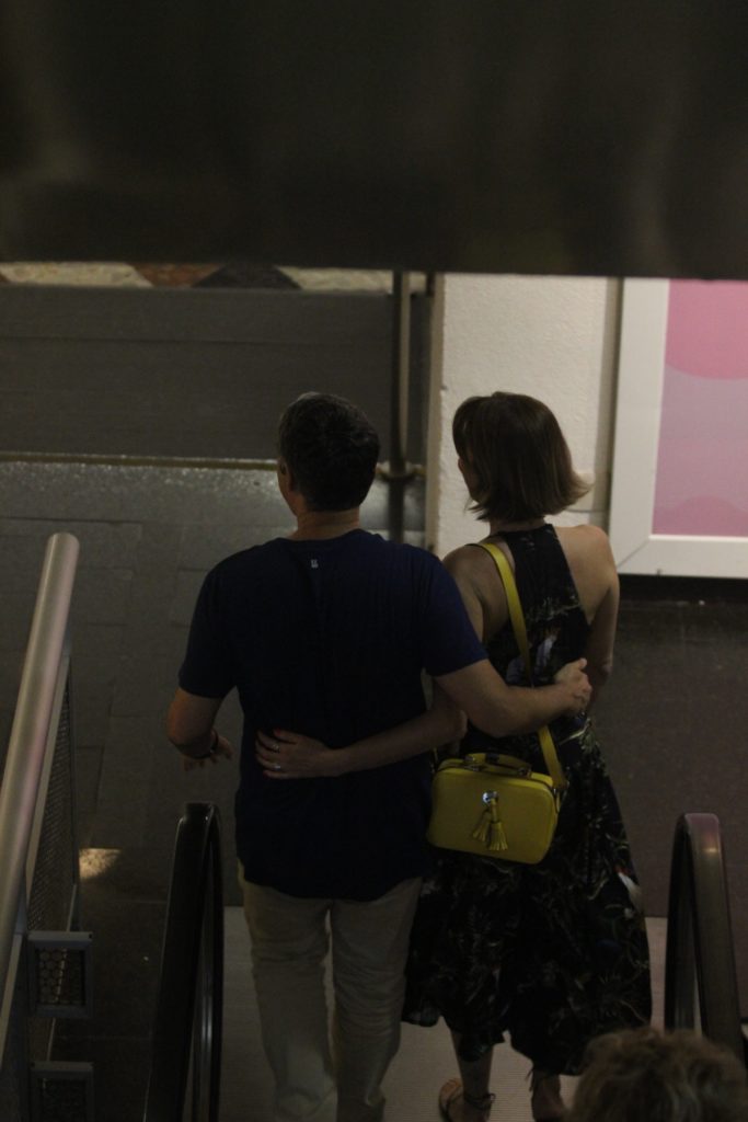 Natasha Dantas e William Bonner juntinhos passeando em shopping do Rio de Janeiro (Foto AgNews)