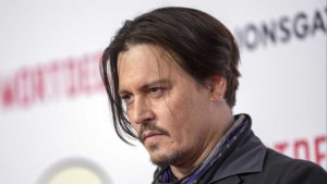 Johnny Depp é ameaçado de morte pelo pai de sua ex-mulher (Foto: Reprodução)